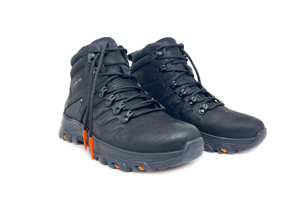 Чоловічі зимові шкіряні черевики Clubshoes чорний Kubro