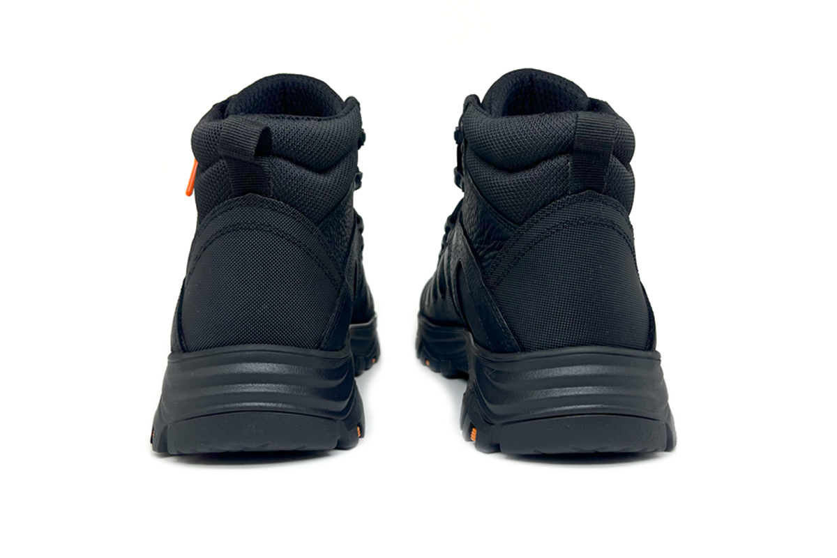 Чоловічі зимові шкіряні черевики Clubshoes чорний Kubro