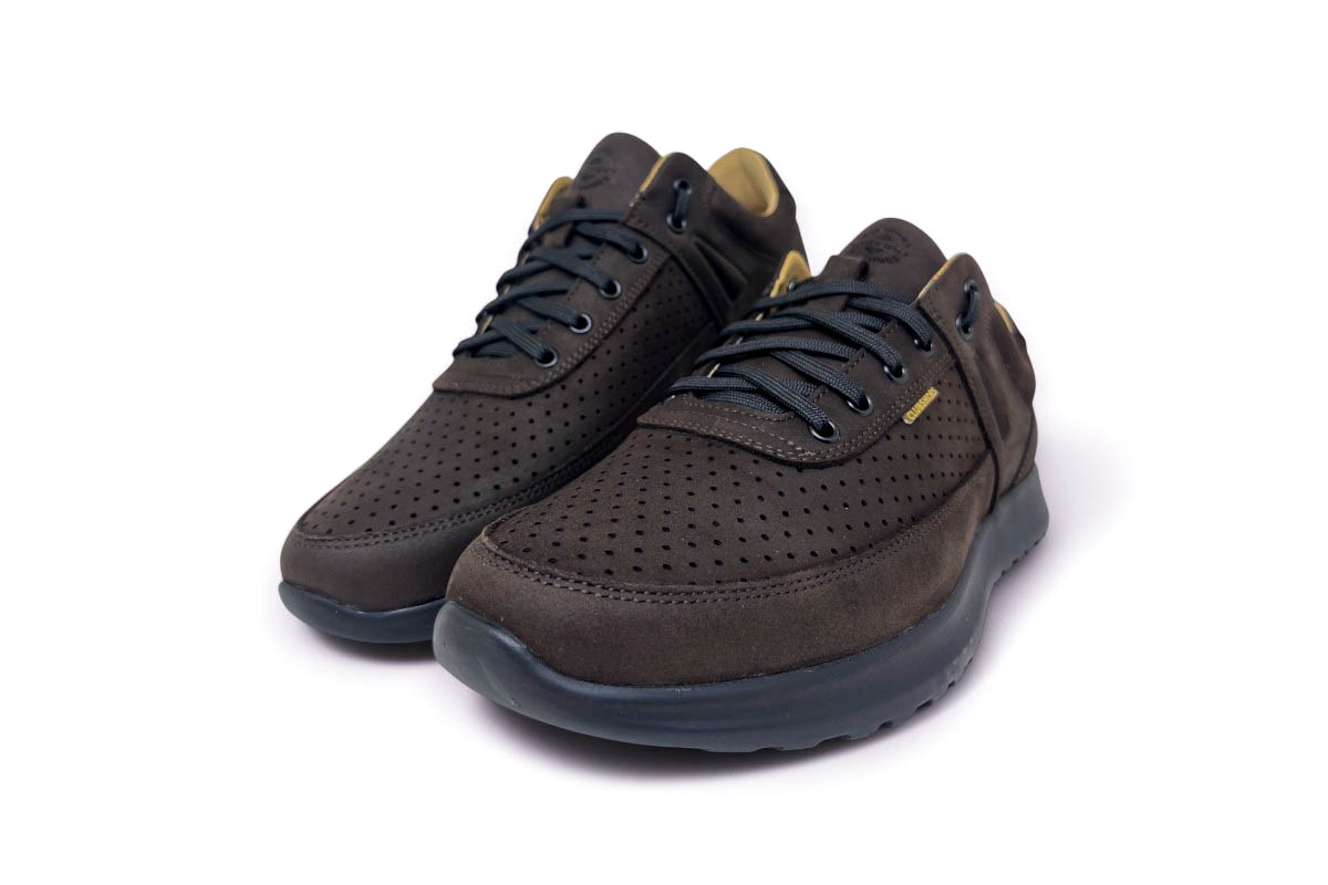Чоловічі весняні шкіряні черевики Clubshoes коричневі Redin Light