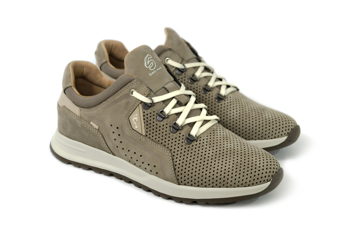 Чоловічі весняні - осінні шкіряні кроссівки Clubshoes бежеві Turin Light