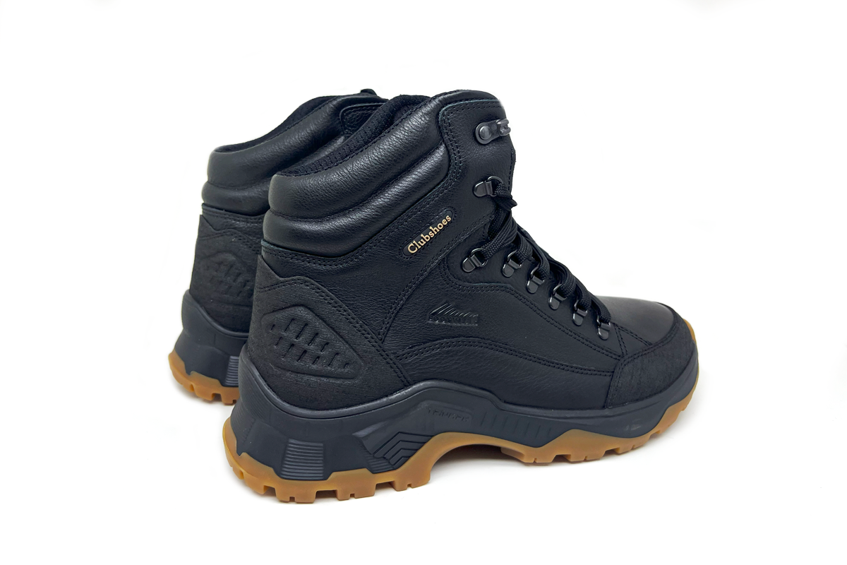 Чоловічі зимові шкіряні черевики Clubshoes чорний Borvio