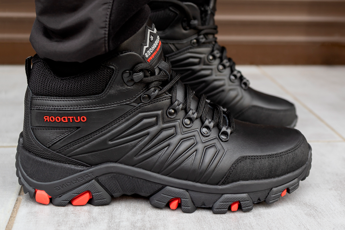 Чоловічі зимові шкіряні черевики Clubshoes чорно - червоний Shox