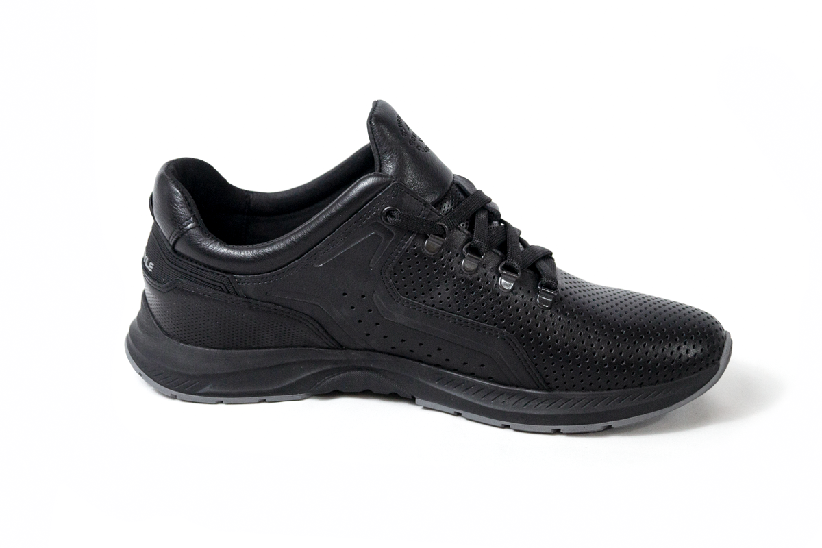 Чоловічі весняні - осінні шкіряні кроссівки Clubshoes чорний Turin Light