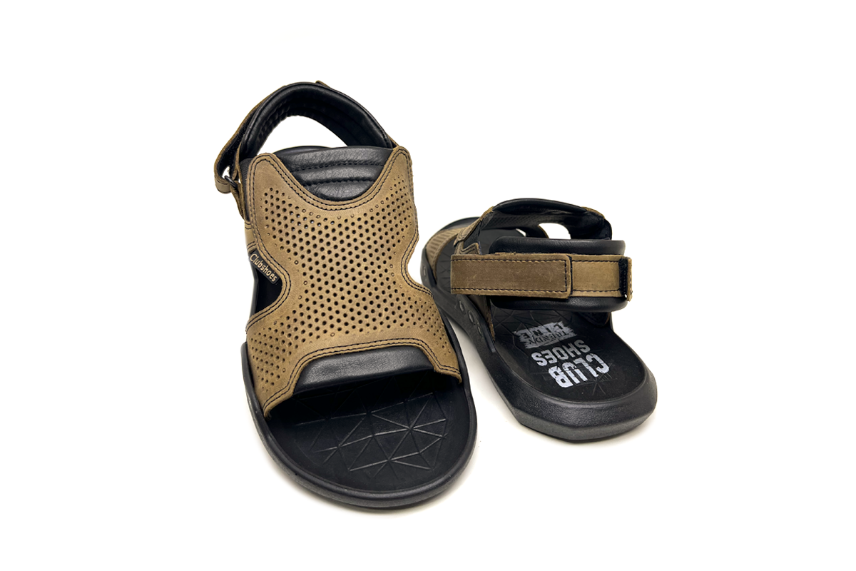 Літні шкіряні чоловічі сандалі Clubshoes оливкові Venture