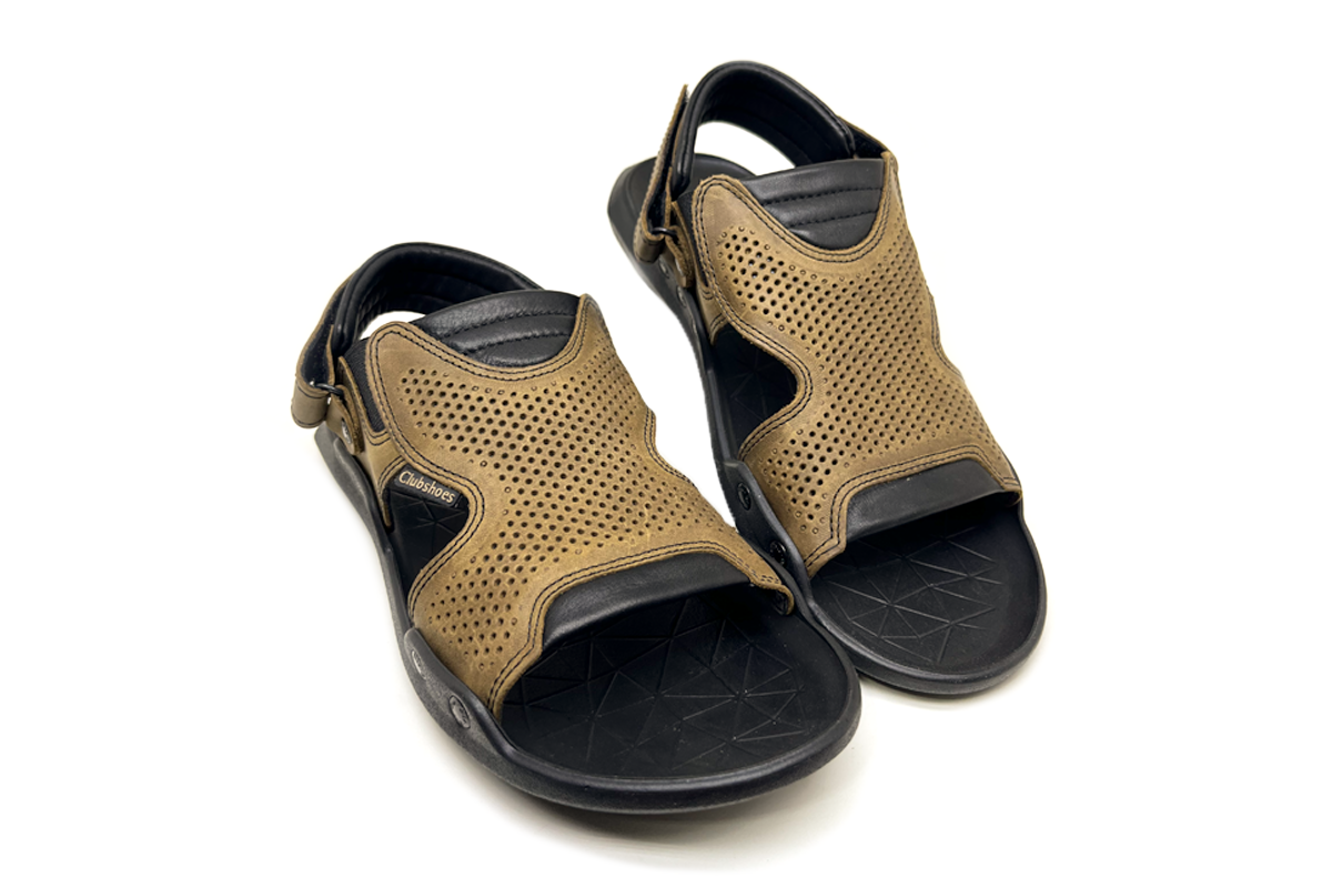 Літні шкіряні чоловічі сандалі Clubshoes оливкові Venture