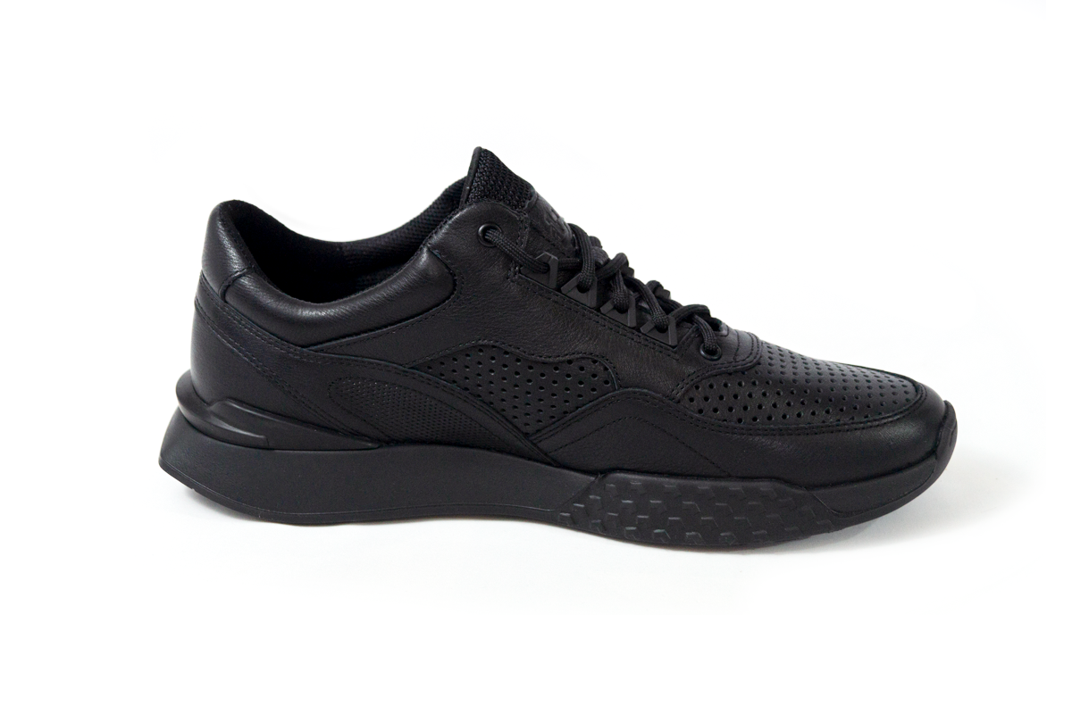 Чоловічі весняні шкіряні кроссівки чорні Clubshoes Roxy Light