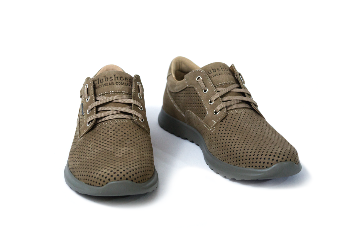 Чоловічі весняні шкіряні черевики Clubshoes бежевий STN Light